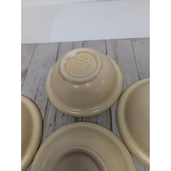Set of 4 Pfaltzgraff Village Tan Dessert Bowl USA 5 1/4" Rimmed - Picture 11 of 12